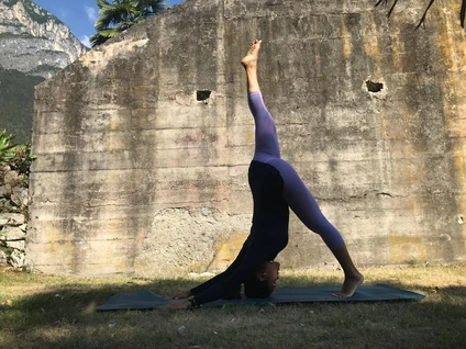 Unisciti a noi per una lezione di Yoga Vinyasa in Trentino 0